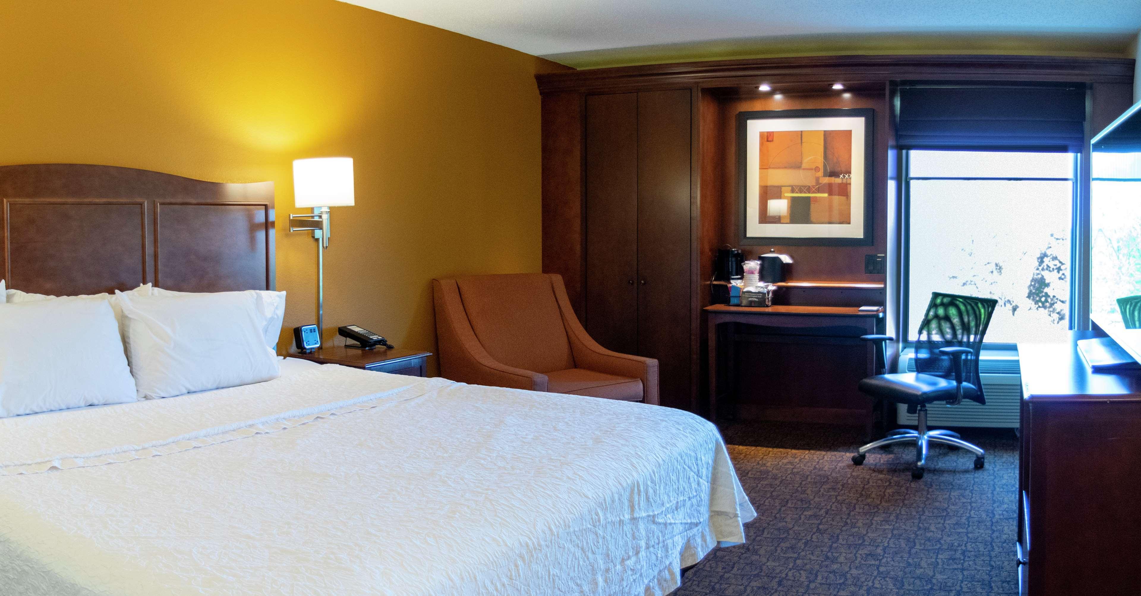 Hampton Inn St. Louis-Chesterfield Exteriör bild